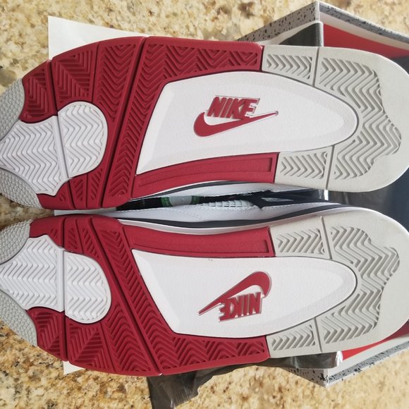 Jordan 4 Retro Fire Red (2020)